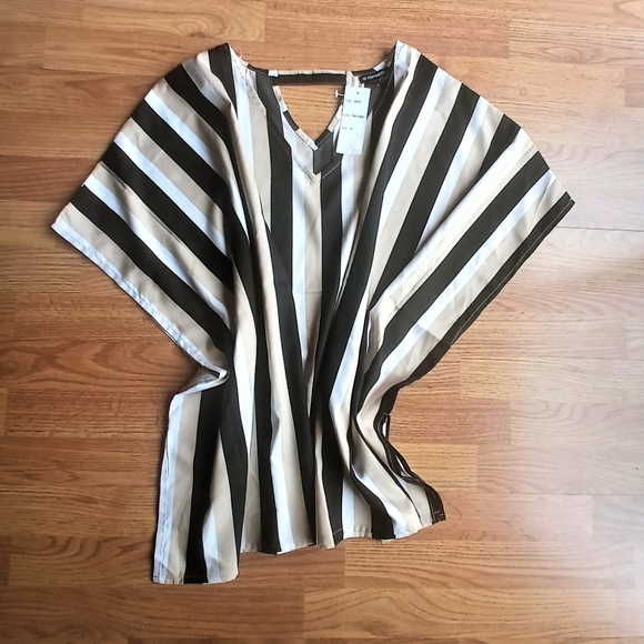 P** NWT women's plus cape style top,blk/tan/white stripe sz 2X - Picture 2 of 5
